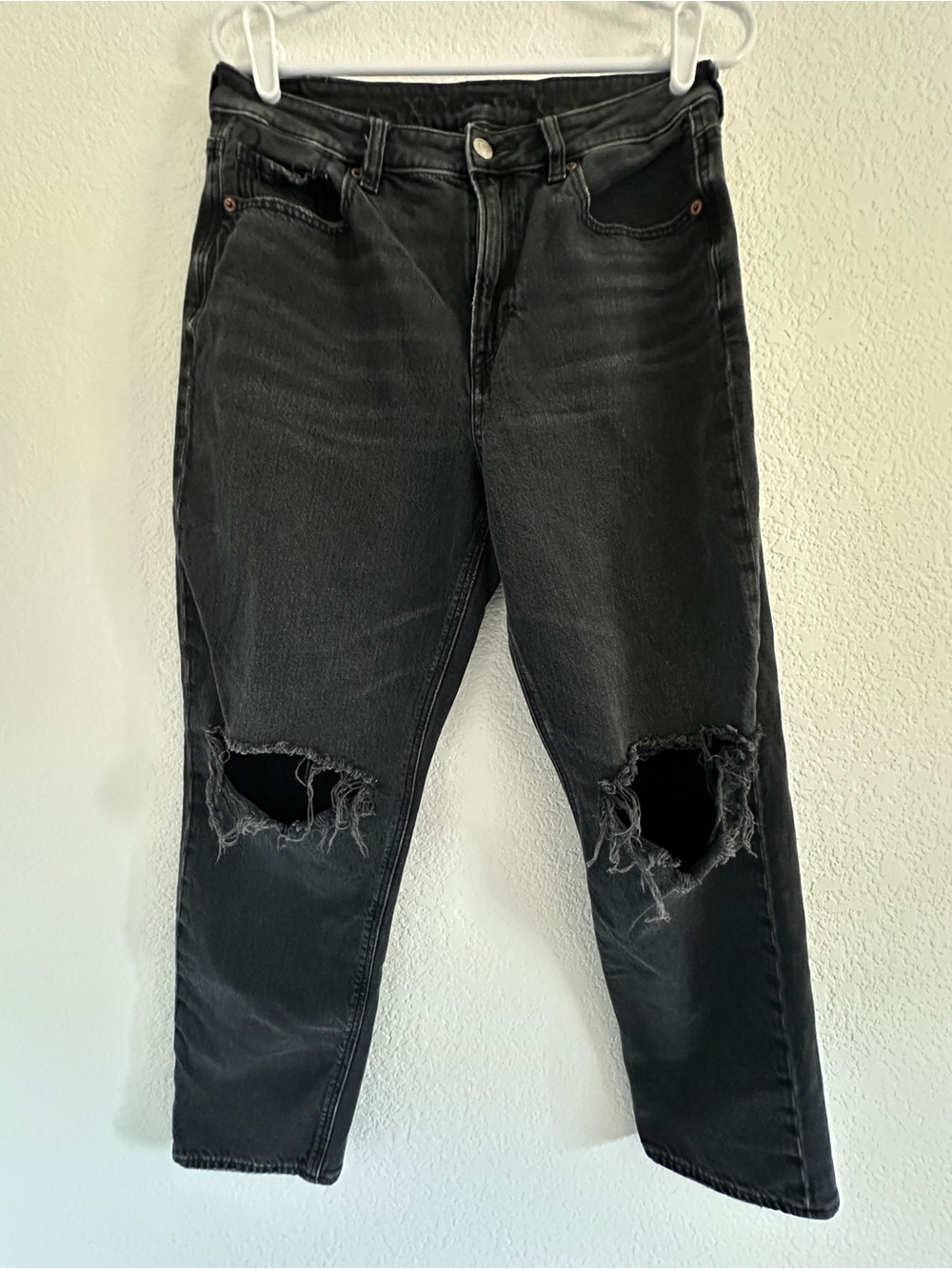 American Eagle Outfitters Black Washed Straight Jeans - Distressed - Size 10